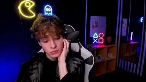 dylan_kartman free recording from 2025-03-20 03:20:00