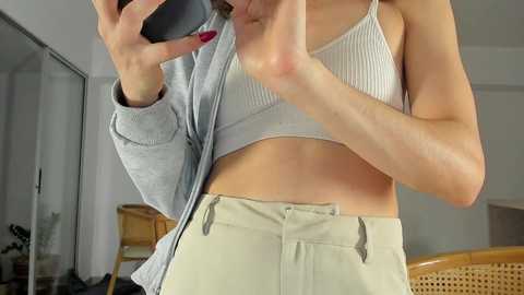 ellelure_ free recording from 2025-03-20 02:36:00