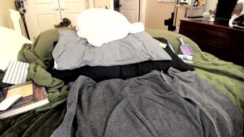 eve003300 free recording from 2025-03-21 01:17:00