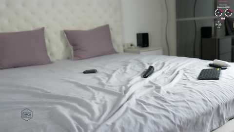 kissing33 free recording from 