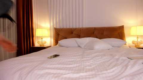 roxy_blue_eyed_ free recording from 2025-03-22 16:35:00