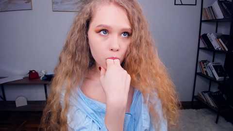 s1ren_s0ng free recording from 2025-03-31 02:18:00