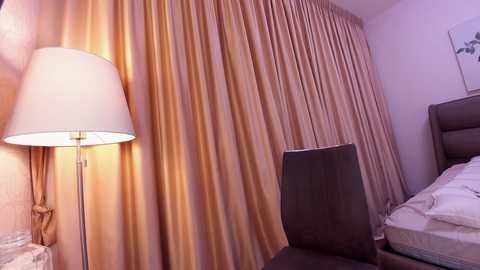 ehotlovea free recording from 2025-04-02 04:01:00