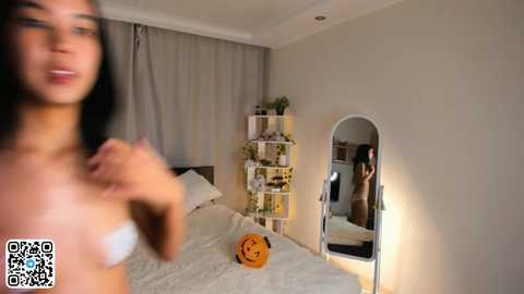 lornacutsforth free recording from 2025-04-02 21:55:00