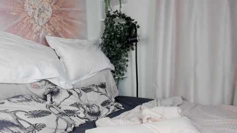 gina_vicious free recording from 2025-04-04 00:48:00