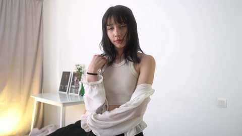 ange1_neon free recording from 2025-04-05 15:49:00