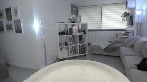 lonelly_lolly98 free recording from 2025-04-05 22:29:00