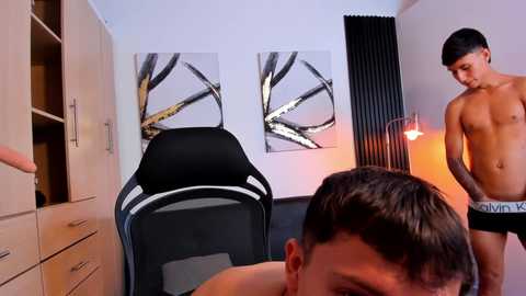 party_guyssex free recording from 2025-04-07 21:51:00