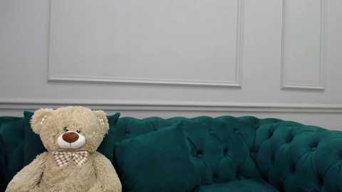 little_pupa free recording from 2025-04-10 16:16:00