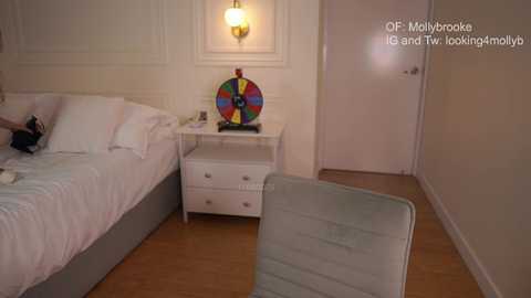 newmollybrooke free recording from 2025-04-12 03:48:00