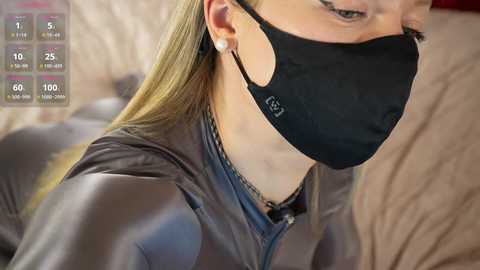 blondehottiek free recording from 2025-04-13 17:15:00