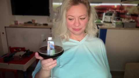 kiradivine free recording from 2025-04-14 19:00:00