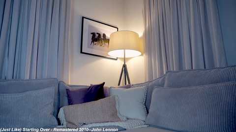 x_lily_x free recording from 2025-04-14 22:28:00