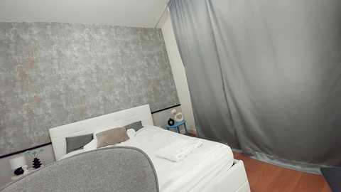 ehotlovea free recording from 2025-04-16 01:19:00