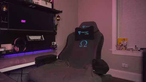 amirinsworld free recording from 2025-04-18 01:01:00