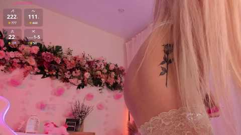 mia_milana free recording from 2025-04-18 04:13:00