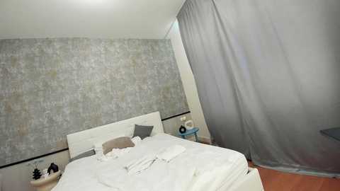 ehotlovea free recording from 2025-04-19 05:31:00