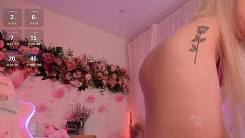 mia_milana free recording from 2025-04-19 06:23:00