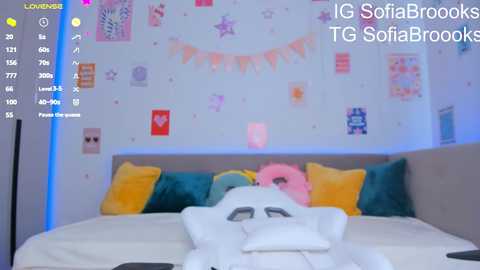 sofiabrookss free recording from 2025-04-19 08:32:00