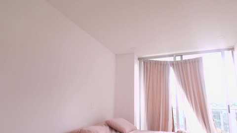 kendalltyler free recording from 2025-04-22 21:02:00