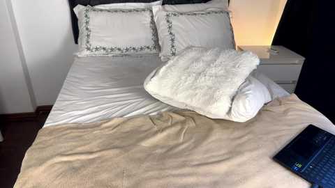 one_more_cum free recording from 2025-04-22 19:09:00