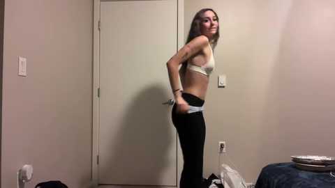graceyrose free recording from 2025-04-23 06:45:00