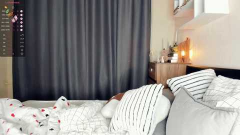 cute_caprice free recording from 2025-04-24 01:37:00