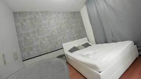 ehotlovea free recording from 2025-04-25 01:46:00