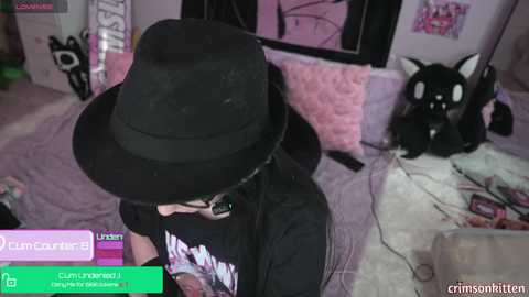 crimsonkitten free recording from 2025-04-26 09:43:00