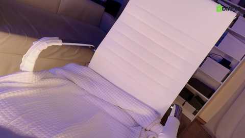 hollyextra free recording from 2025-04-26 01:25:00