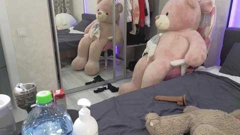 jenie_fire free recording from 2025-04-26 19:02:00