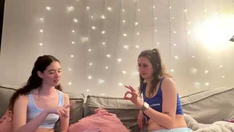 kylieexoxoxo2432 free recording from 2025-04-26 05:51:00