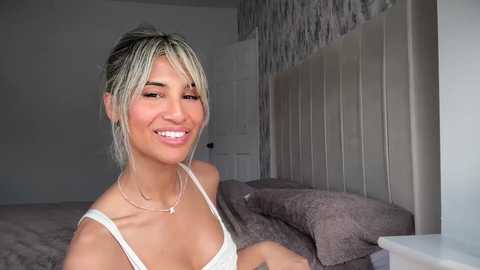 aniishaa free recording from 2025-04-28 10:49:00