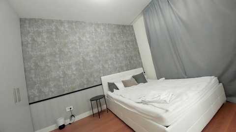 ehotlovea free recording from 2025-04-28 03:10:00