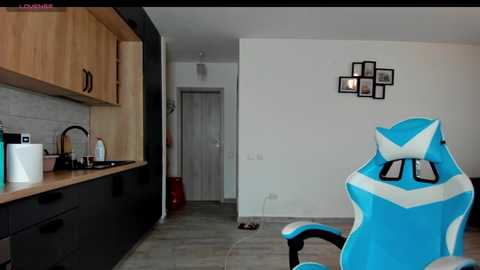 maya_and_guests free recording from 