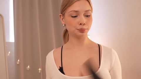 april_blush free recording from 2025-05-01 11:42:00