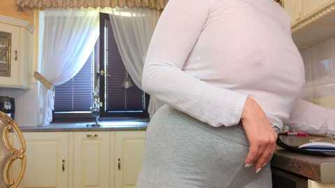 tunderose free recording from 2025-05-01 08:09:00