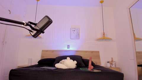 bella__donne free recording from 2025-05-04 20:29:00