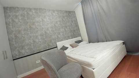 ehotlovea free recording from 2025-05-05 04:13:00