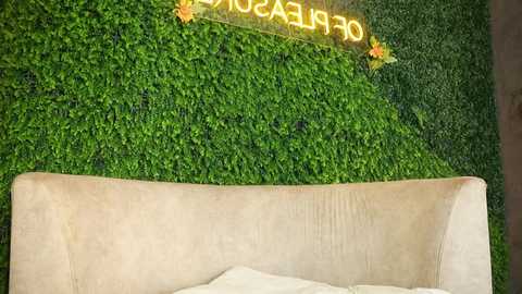 abby_me free recording from 2025-05-10 19:57:00