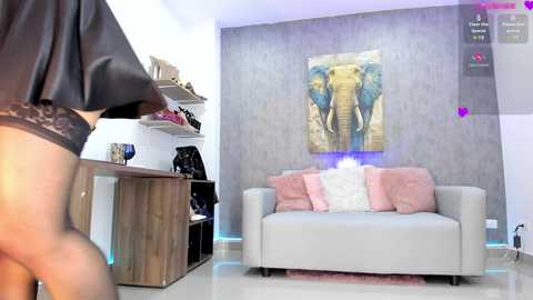 ella_pride1 free recording from 2025-05-12 06:25:00