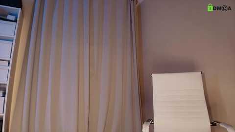 hollyextra free recording from 2025-05-14 00:13:00