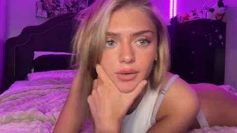 itsaveryy free recording from 2025-05-14 03:46:00