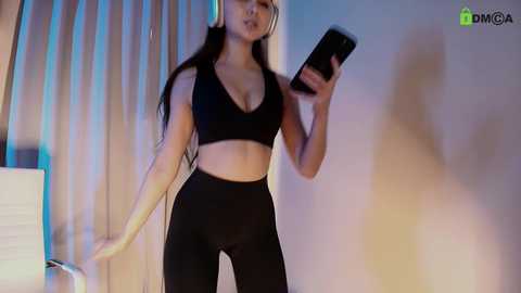 hollyextra free recording from 2025-05-15 15:09:00