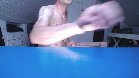 holenextdoor free recording from 