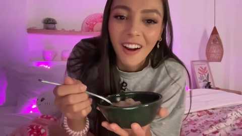 keirasworld free recording from 2025-05-18 00:58:00