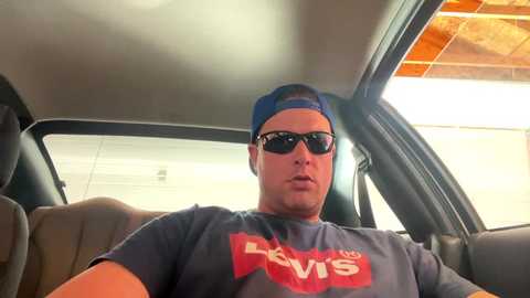 thedonald911 free recording from 2025-05-18 16:37:00