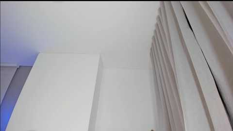 _lasuescun free recording from 2025-05-20 02:36:00