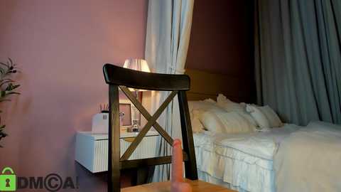 dearly_emily free recording from 2025-05-20 07:19:00