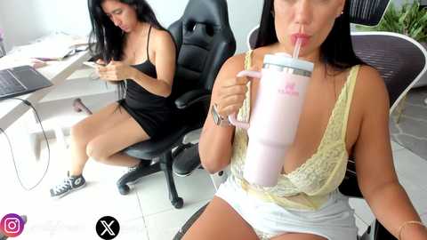 emillybrowm free recording from 2025-05-20 17:34:00